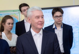 Собянин рассказал о планах оснащения московских школ IT-инфраструктурой