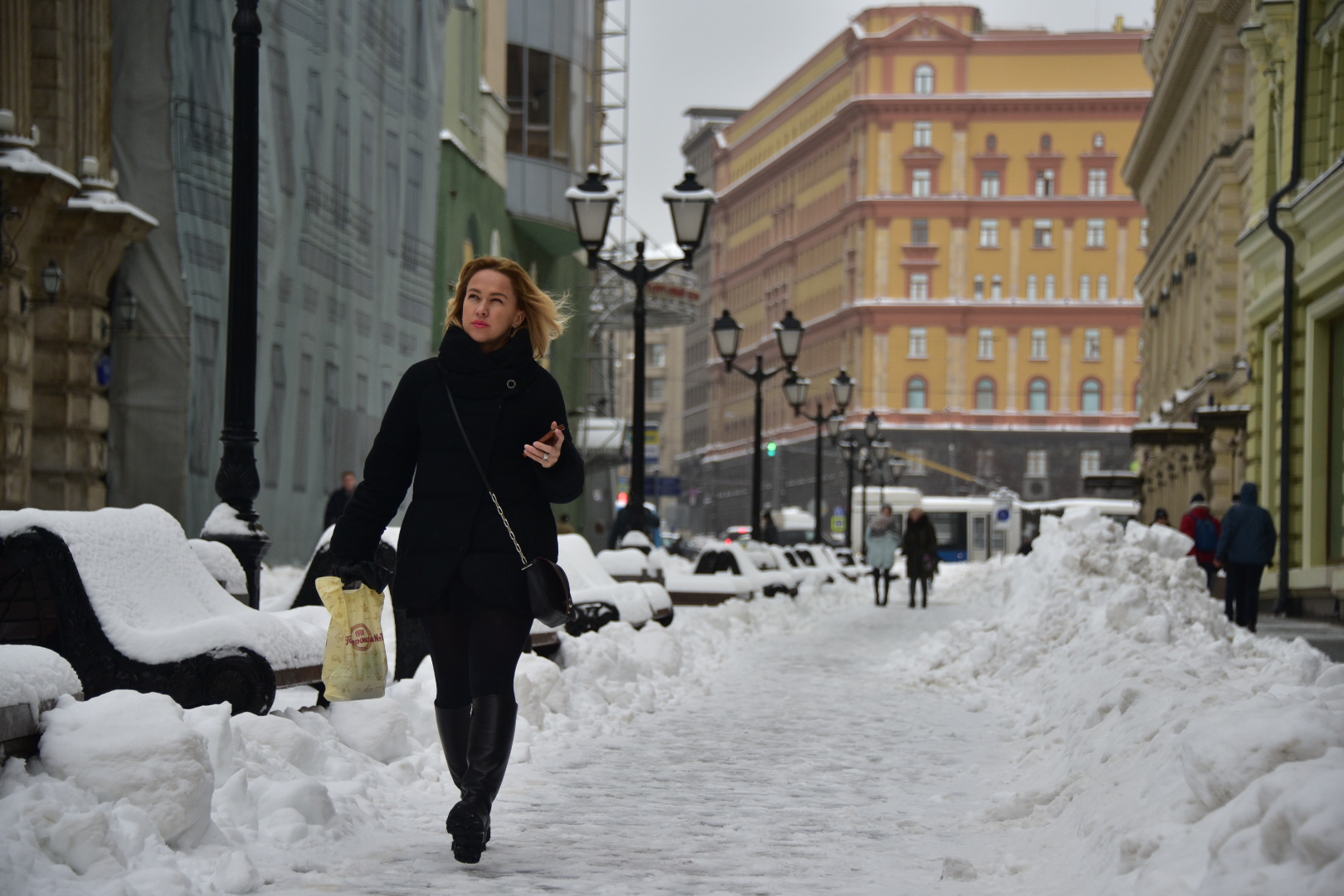 Москвичи смогут с 25 февраля проголосовать за установку памятника на Лубянке. Фото: Антон Гердо, «Вечерняя Москва»