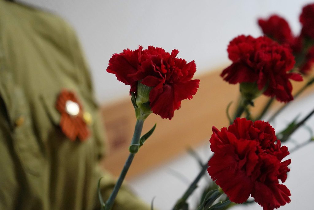 «Там, на войне»: сотрудники библиотеки №156 анонсировали патриотическое мероприятие. Фото: Анна Быкова, «Вечерняя Москва»