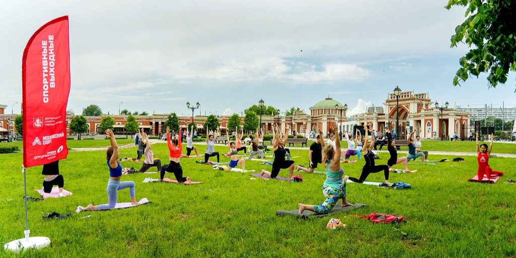 Занятия по растяжке проводят в МЗ «Царицыно». Фото: пресс-служба Департамента спорта Москвы