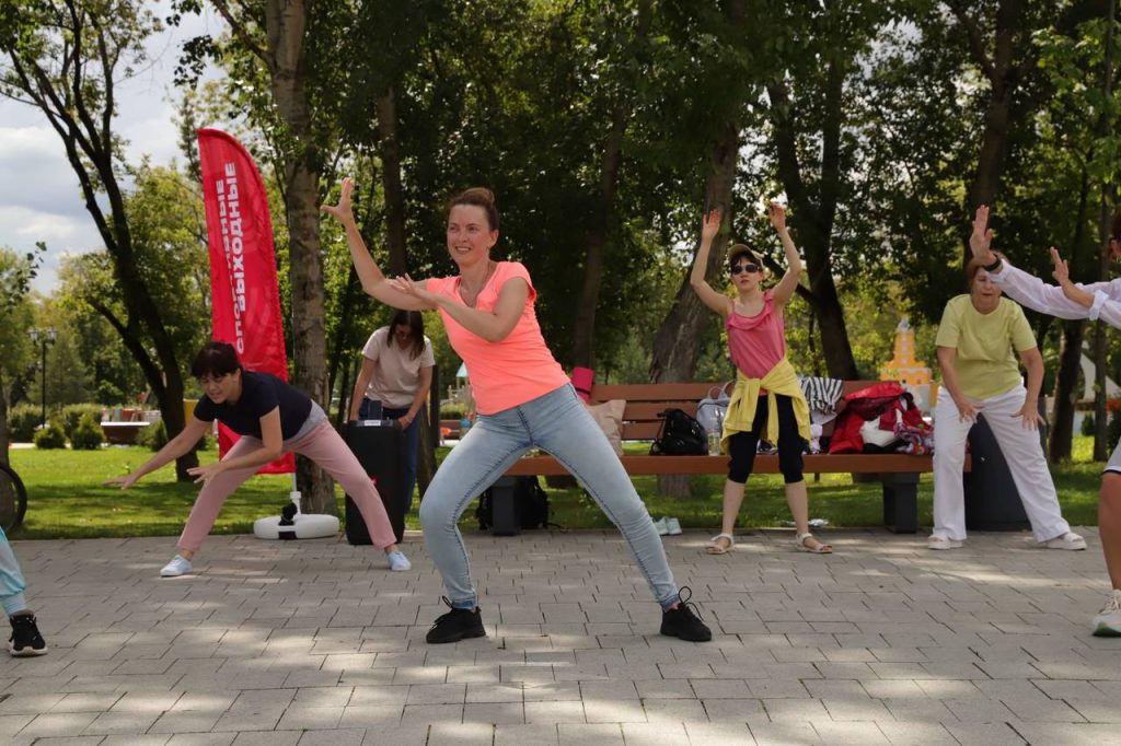 Фитнес-тренировки проведут в районе. Фото: архив, «Вечерняя Москва»