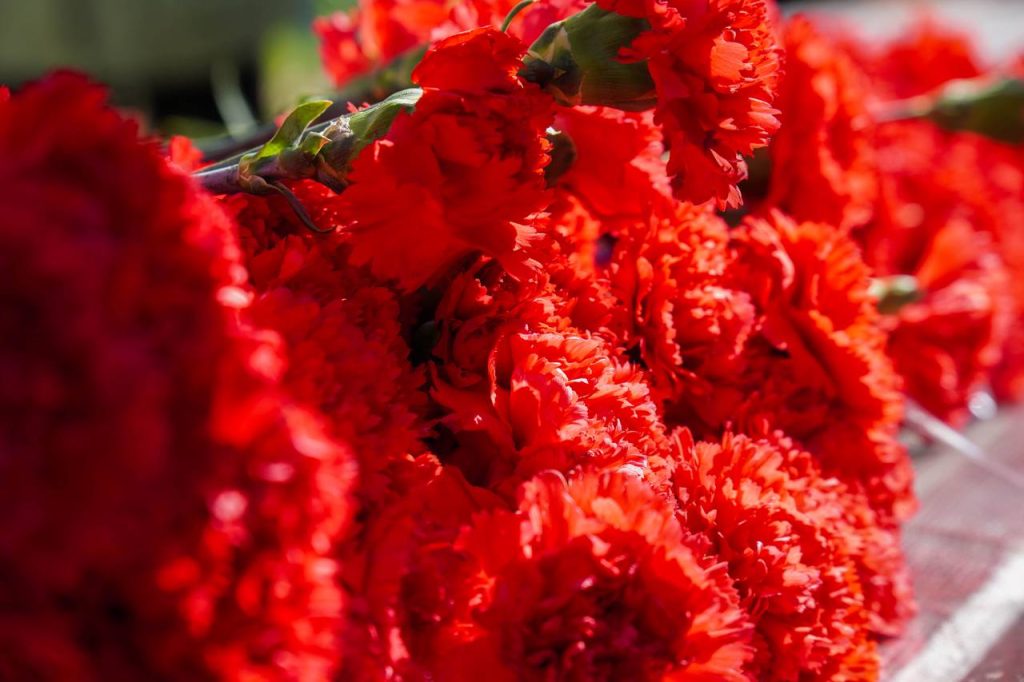 Представитель Юридического колледжа принял участие в памятной акции. Фото: Ксения Догонашева, «Вечерняя Москва»