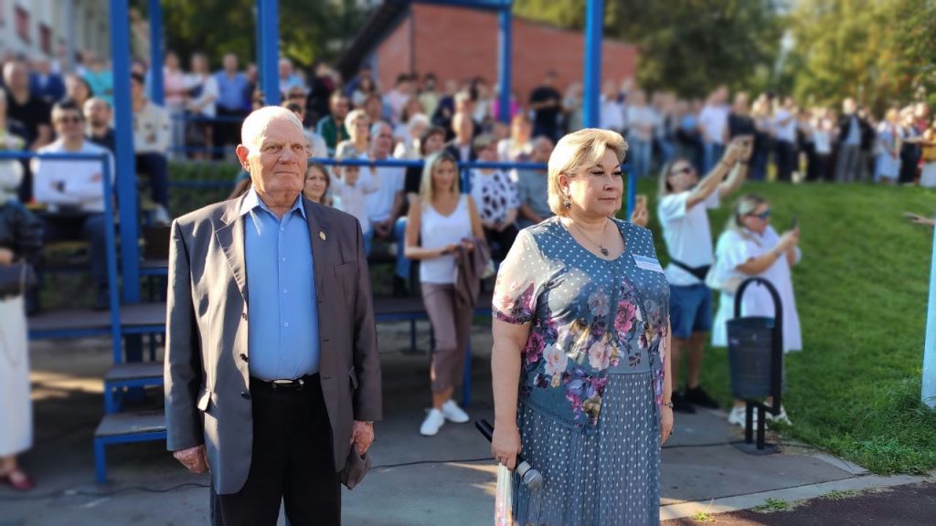 Наталия Дмитриева поздравила учеников с Днем знаний. Фото: страница учреждения в социальных сетях