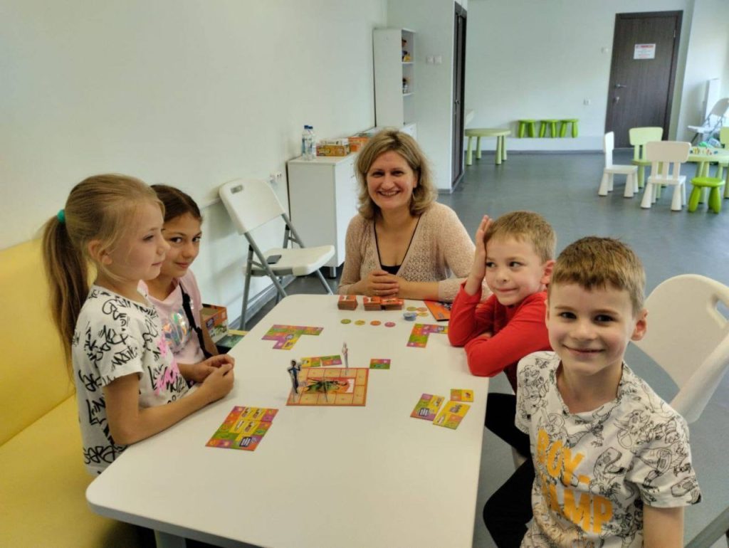 Елена Лапланш рассказала о череде встреч с детьми в музыкальной школе. Фото: страница музыкальной школы в социальных сетях