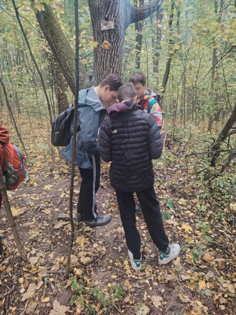 Наталия Дмитриева рассказала о форуме школьного туризма на котором побывали ученики из школы №937. Фото: страница учреждения в социальных сетях