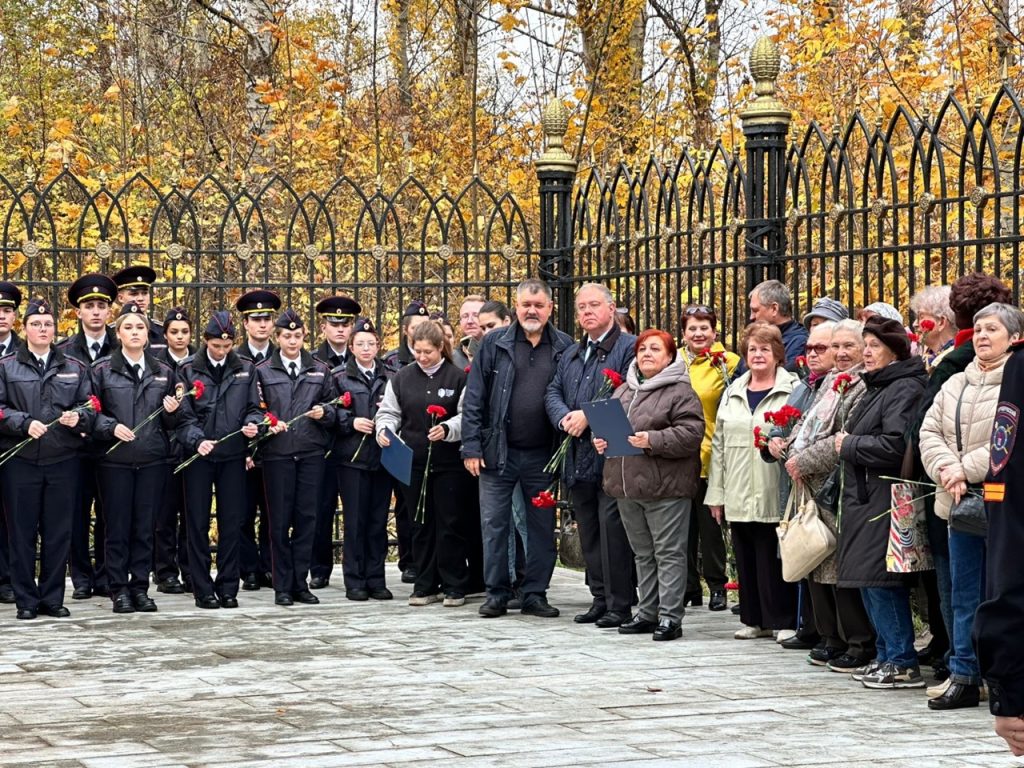 Мемориально-патронатную акцию провели в Орехове-Борисове Северном. Фото: страница управы района Орехово-Борисово Северное в социальных сетях