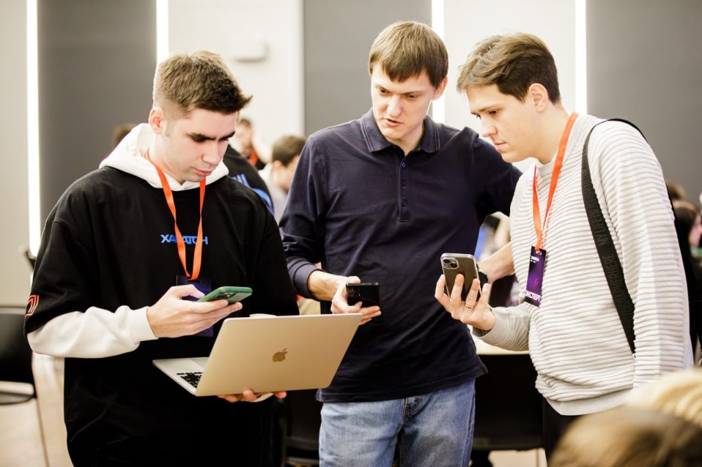 Студенты Колледжа «Царицыно» одержали победу на Хакатоне колледжей Москвы. Фото: страница Колледжа «Царицыно» в социальных сетях