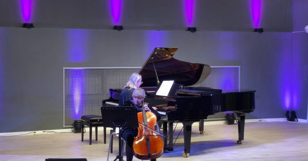 Елена Лапланш рассказала о языке музыки на концерте в детской музыкальной школе — фото- и видеорепортаж. Фото: Анастасия Сёмина, «Вечерняя Москва»