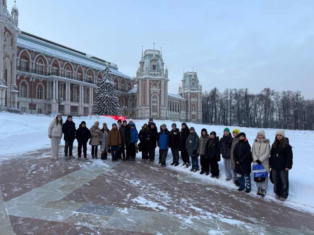 Наталия Дмитриева рассказала об экскурсии детей в музей-заповедник «Царицыно». Фото: страница учреждения в социальных сетях