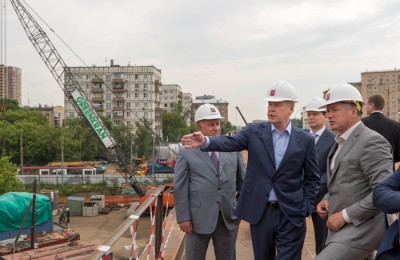 Москвы Сергей Собянин осмотрел ход работ по реконструкции Волоколамского путепровода