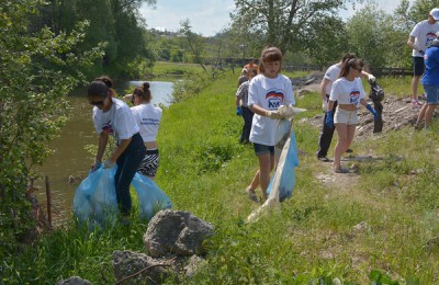 Волонтеры очистят берега Москвы-реки от мусора