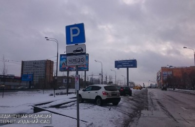 С завтрашнего дня жители района будут платить за парковку 40 рублей в час