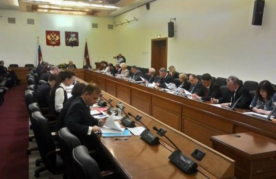 Закон о наделении муниципальных депутатов столицы полномочиями в сфере капремонта приняли в первом чтении