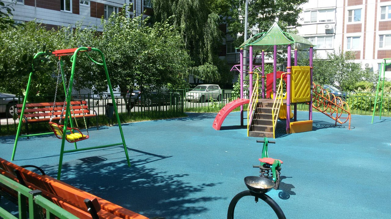 Новая детская площадка в районе Орехово-Борисово Северное