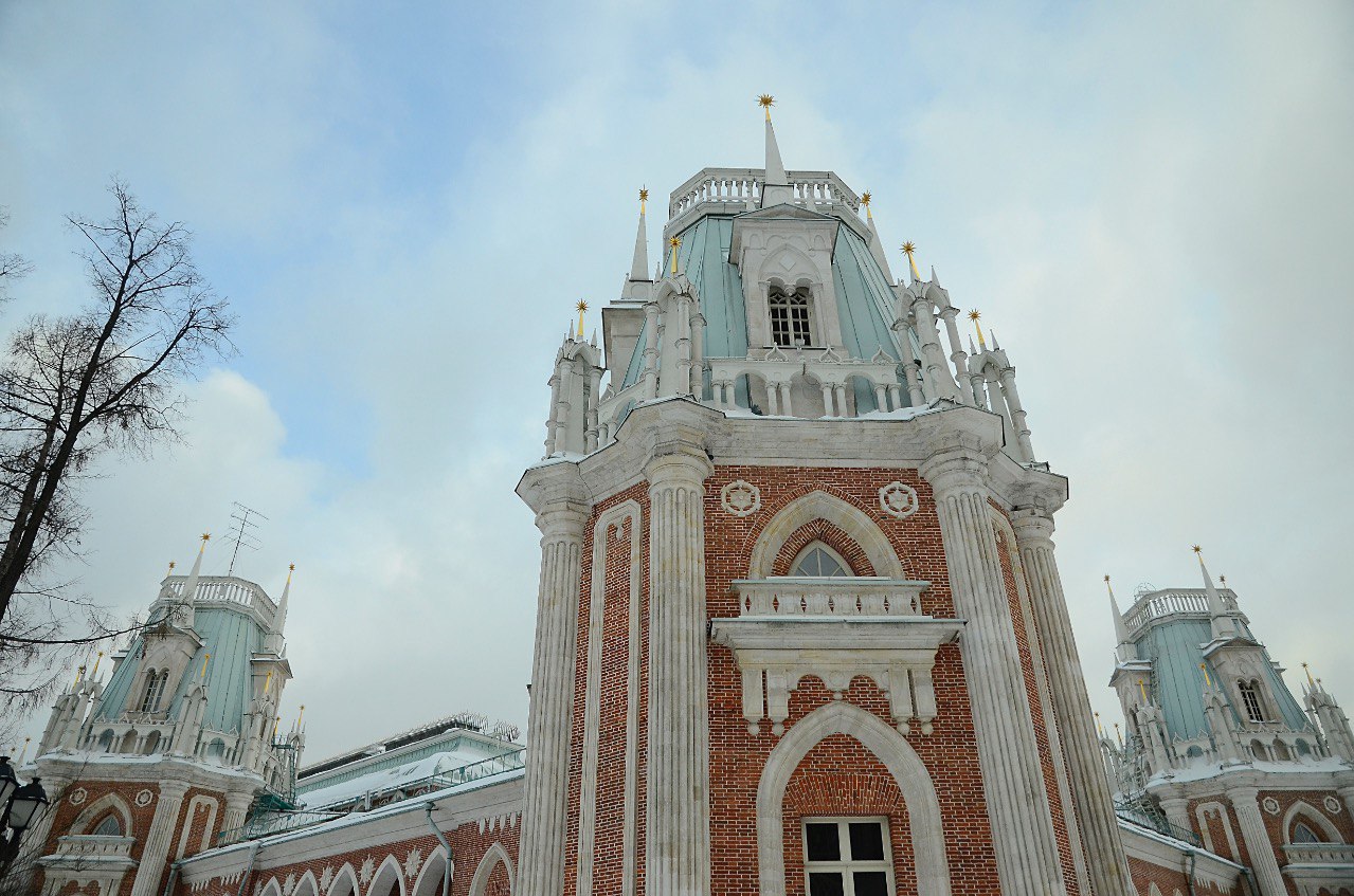 Выставка «Такое разное Царицыно» доступна к посещению в ГМЗ «Царицыно». Фото: Анна Быкова, «Вечерняя Москва»