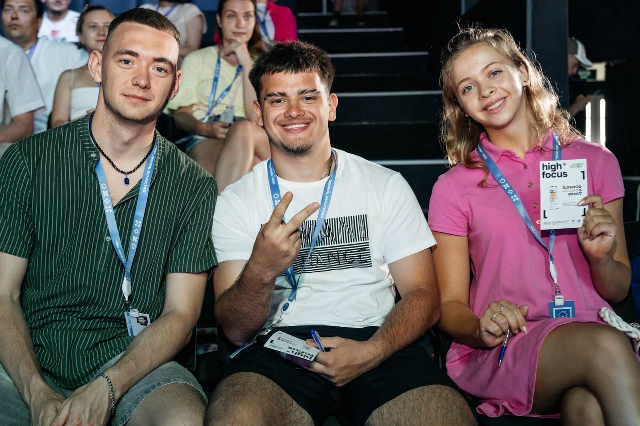 Студент колледжа «Царицыно» представил авторский десерт на арт-школе «Гастро.Юг». Фото: официальная страница колледжа «Царицыно»  в социальных сетях