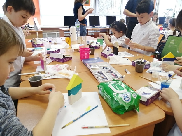 Аппарат Совета депутатов рассказал о мастер-классе ко Всемирному дню моря. Фото: страница управы района в социальных сетях