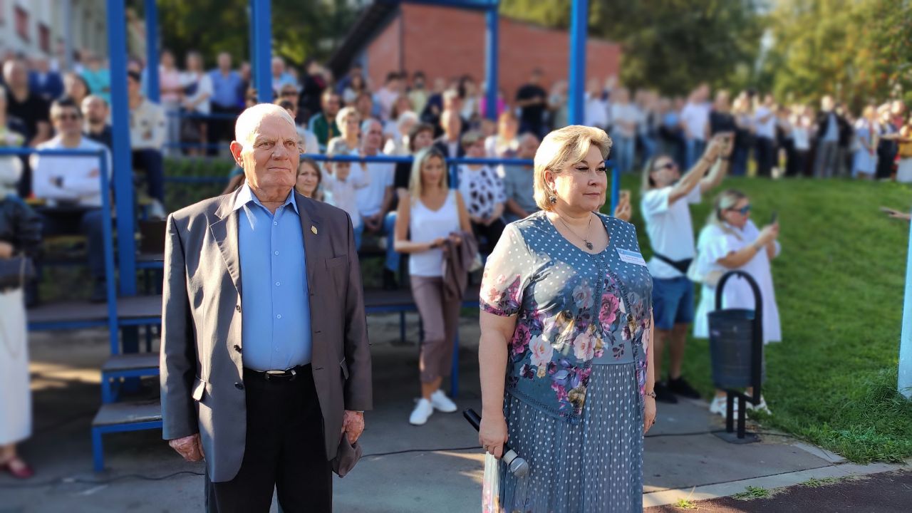 Наталия Дмитриева поздравила учеников с Днем знаний. Фото: страница учреждения в социальных сетях