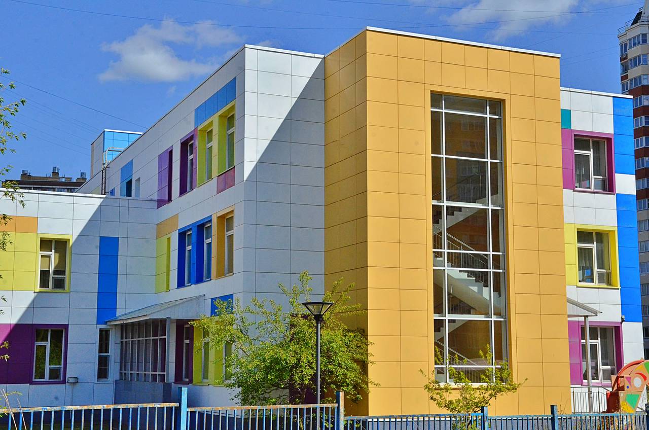 Людмила Сысоева поздравила коллег и учеников с получением Гранта мэра Москвы. Фото: Анна Быкова, «Вечерняя Москва»