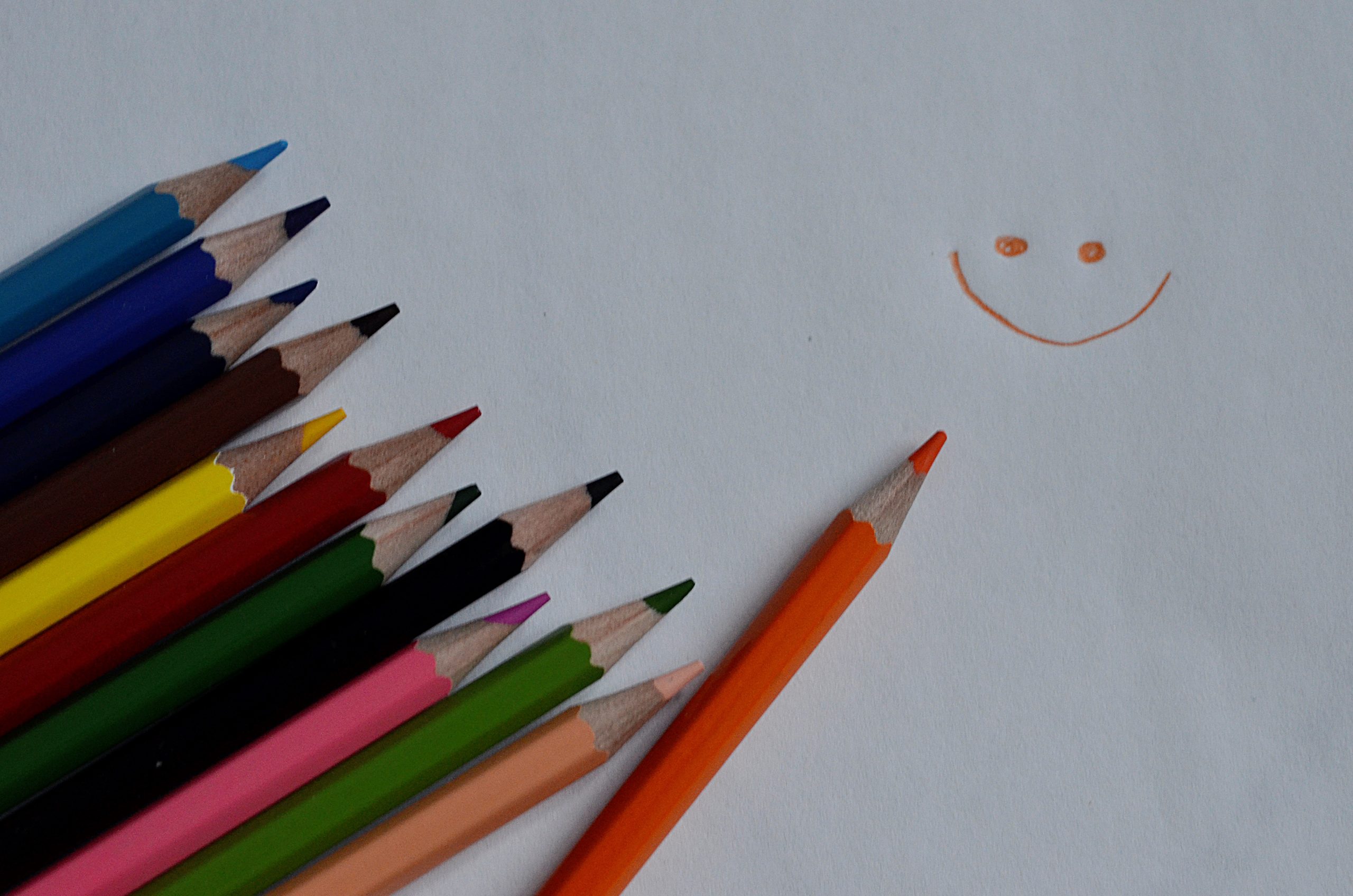 Сотрудники библиотеки №156 проведут встречу ко Дню рождения смайлика. Фото: Анна Быкова, «Вечерняя Москва»