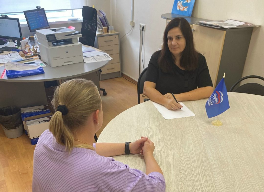 Анна Ежкова провела прием по вопросам социальной поддержке населения. Фото: страница Анны Ежковой в социальных сетях