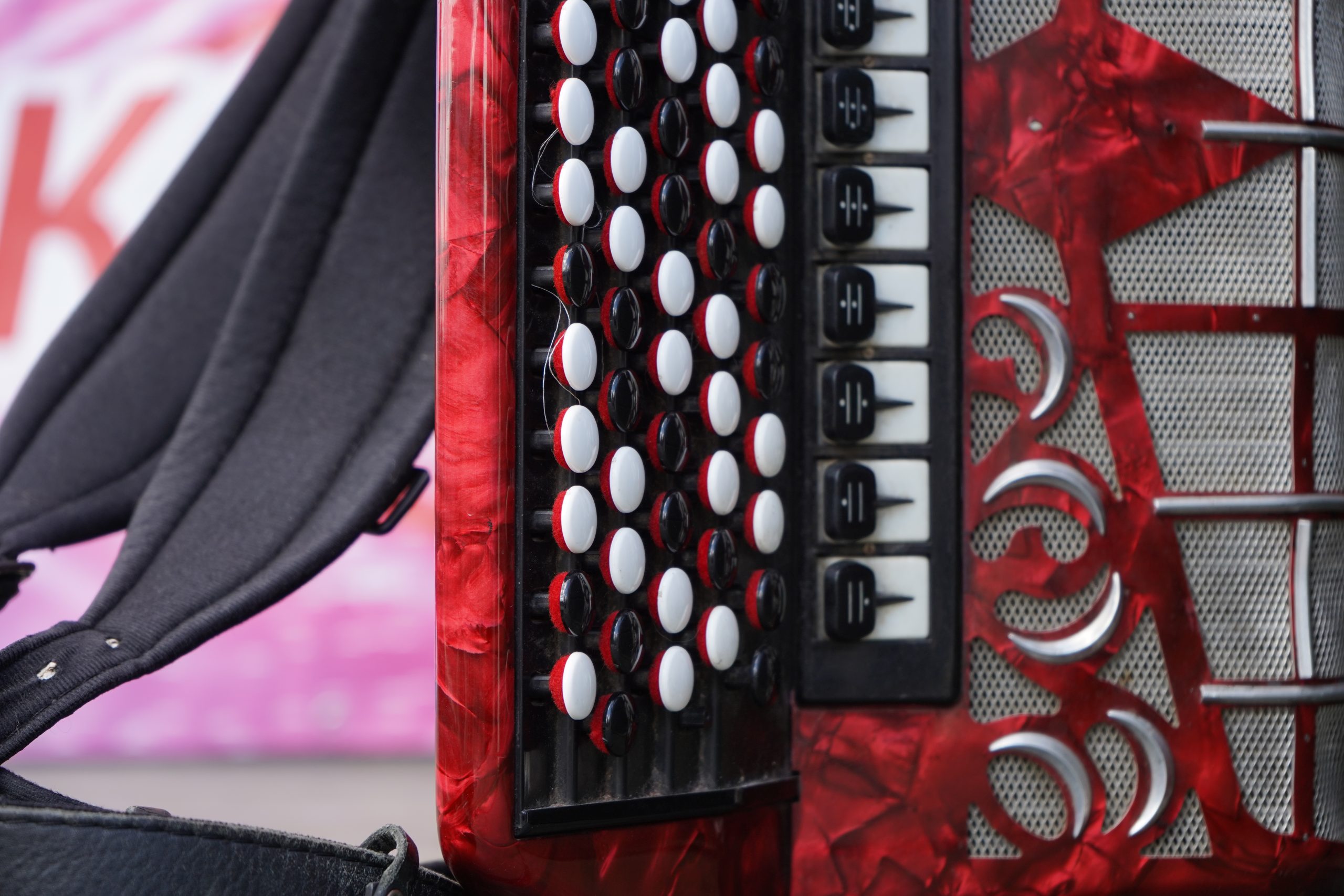 Представители ОКЦ ЮАО организуют творческий вечер в Орехове-Борисове Северном. Фото: Анна Быкова, «Вечерняя Москва»