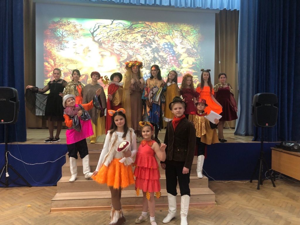 Анна Ежкова рассказала о школьном театре. Фото: страница учреждения в социальных сетях