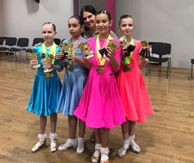 Ученицы школы №937 стали призерами танцевального турнира. Фото: страница школы №937 имени Героя Российской Федерации Александра Перова в социальных сетях