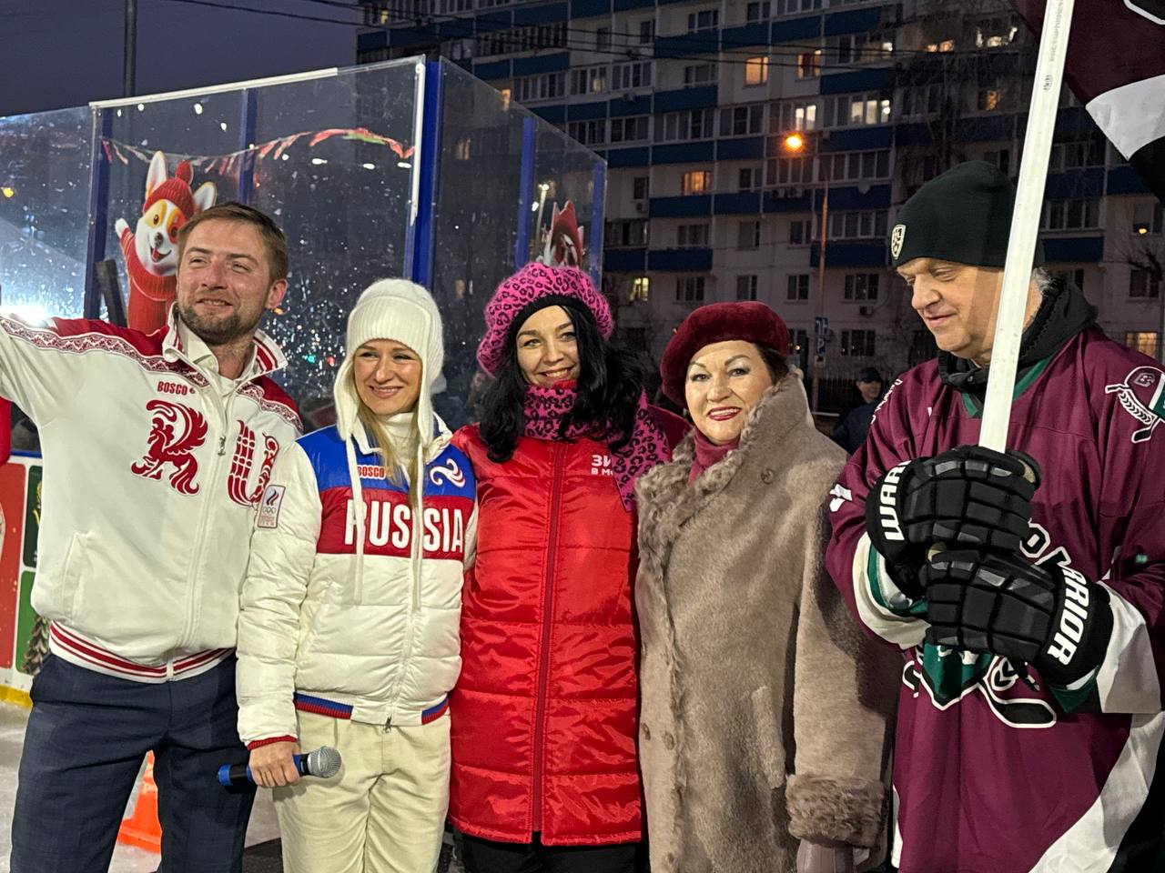 Галина Долгашова приняла участие в открытии катка — фото- и видеорепортаж. Фото: Анастасия Сёмина, «Вечерняя Москва»
