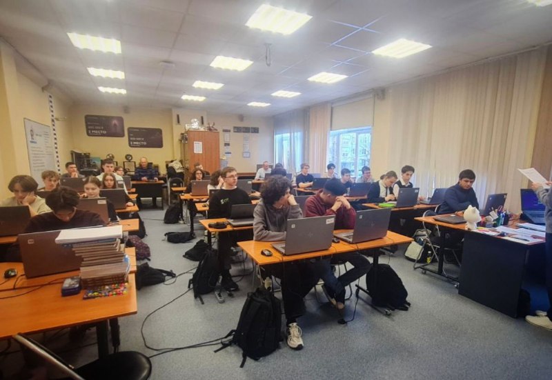 Ученики школы №548 «Царицыно» прошли обучение на базе Колледжа «Царицыно». Фото: страница школы №548 «Царицыно» в социальных сетях