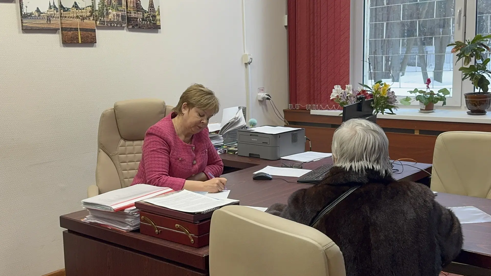 Людмила Сысоева провела личный прием граждан — фото- и видеорепортаж. Фото: Анастасия Сёмина, «Вечерняя Москва»