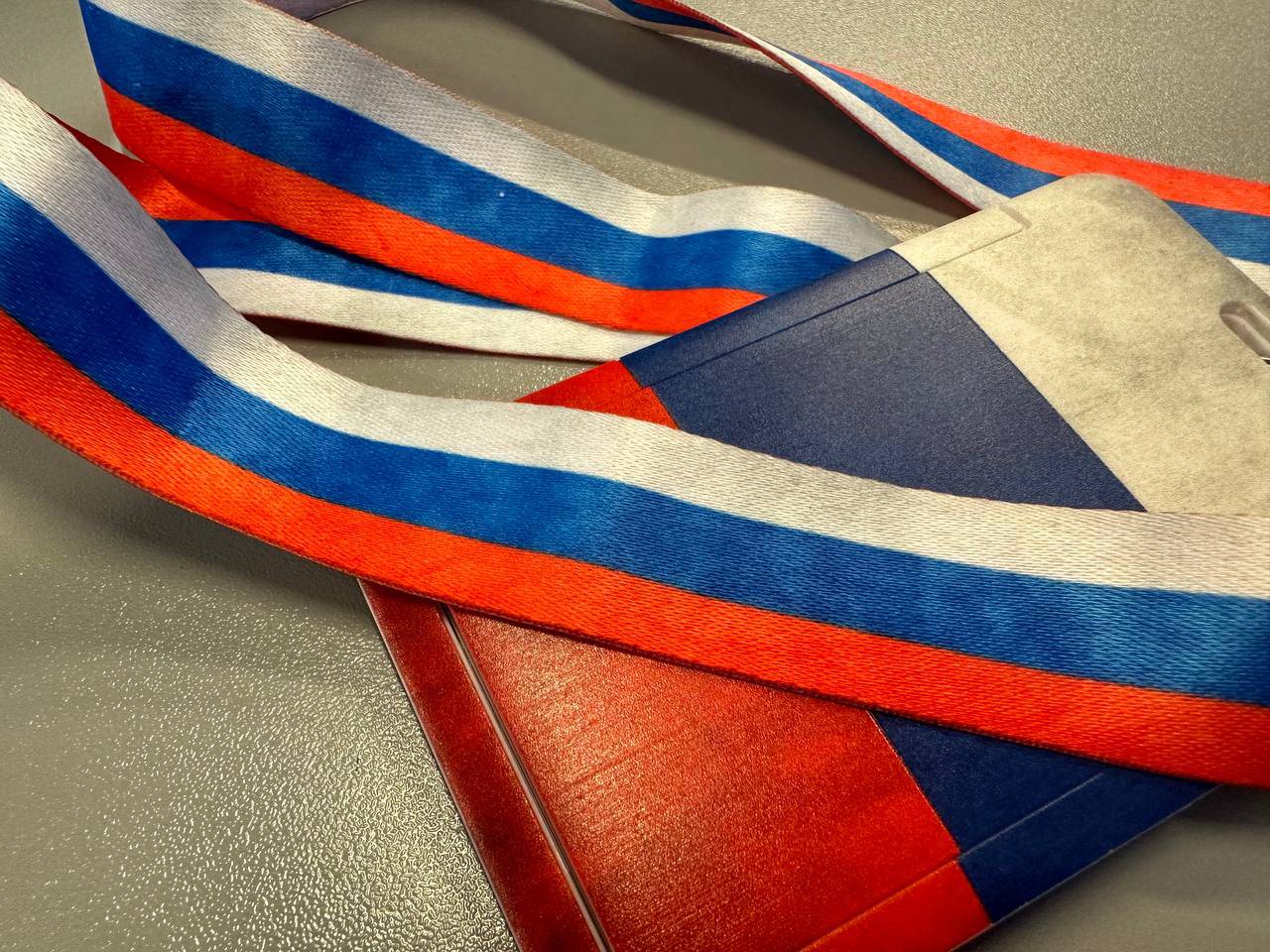 Людмила Заплатникова поздравила всех мужчин с Днем защитника Отечества. Фото: Анастасия Герман, «Вечерняя Москва»